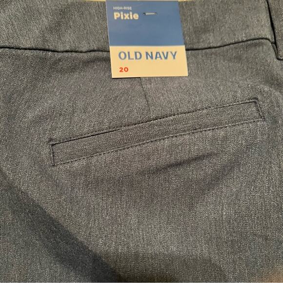 NWT Old Navy high rise pixie never fade pant.Plus size 20. Secret slim  pockets. - Picture 9 of 16